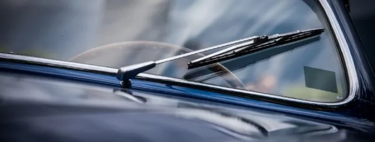 Drei Frauen, drei geniale Ideen: Wie Mary, Charlotte und Florence das Autofahren sicherer machten