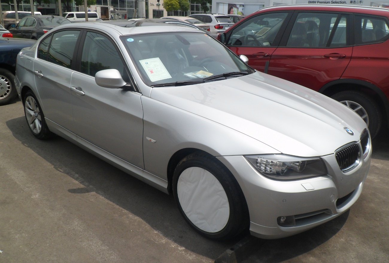 BMW 3er der Baureihe E90 in der Frontansicht